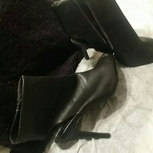 Brechelle Black Peak Toe Boots